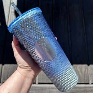 STARBUCKS Holiday 2023 Blue Silver Icicle Ombre Studded 24oz Venti Tumbler